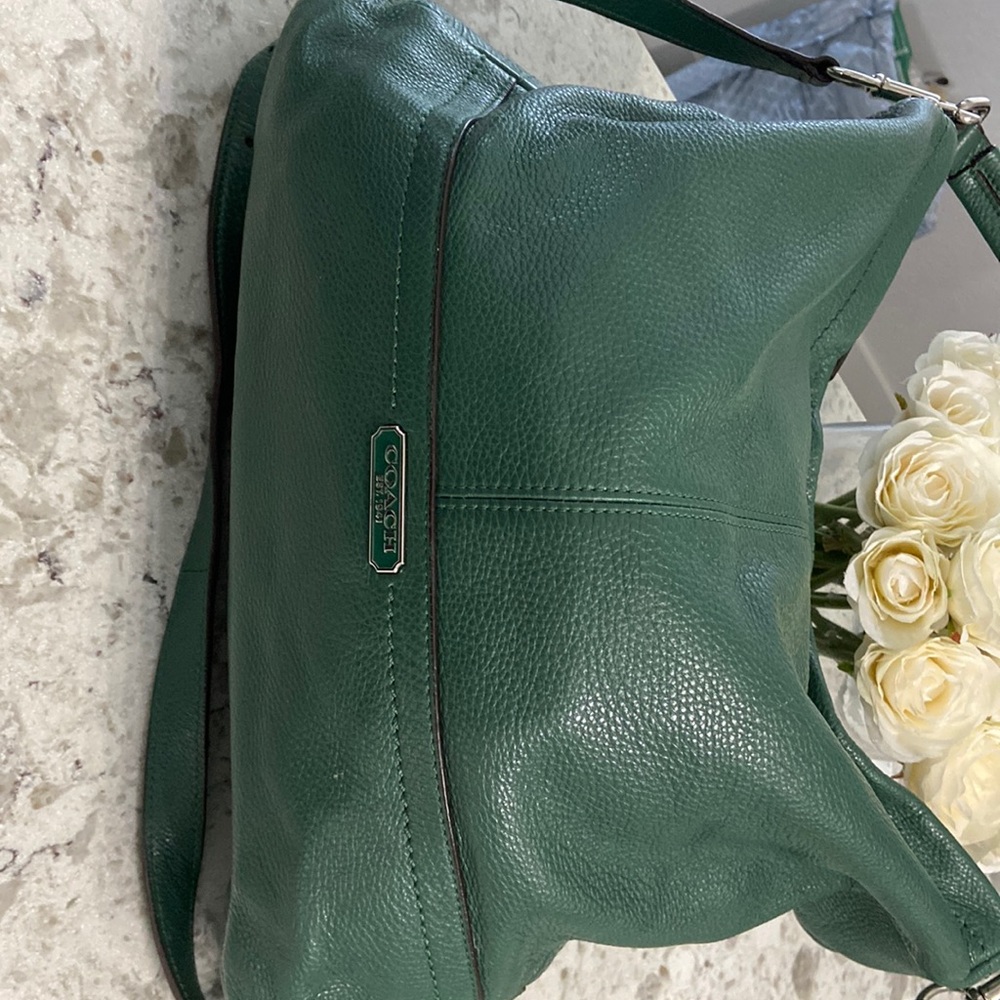 Beautiful green Coach bag 🎒 lightly used